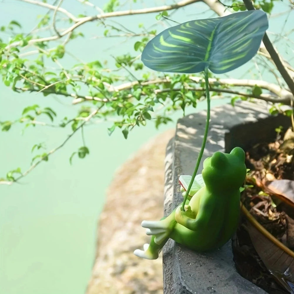 Frog Garden Statue Resin Cute Frog Statue for Garden Yard Patio Fairy Garden Accessories